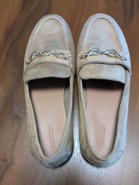 NWOT Old Navy Faux Suede Loafers